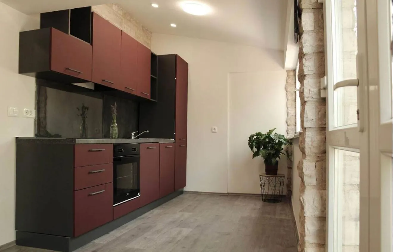 Cozy Apartment & Free Parking Medulin